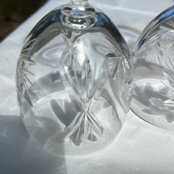 Set of 4 Vintage Crystal Wine Glasses Etched Glass - Picture 6 of 6